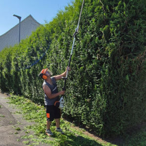 Grundstückspflege und Gartenarbeit